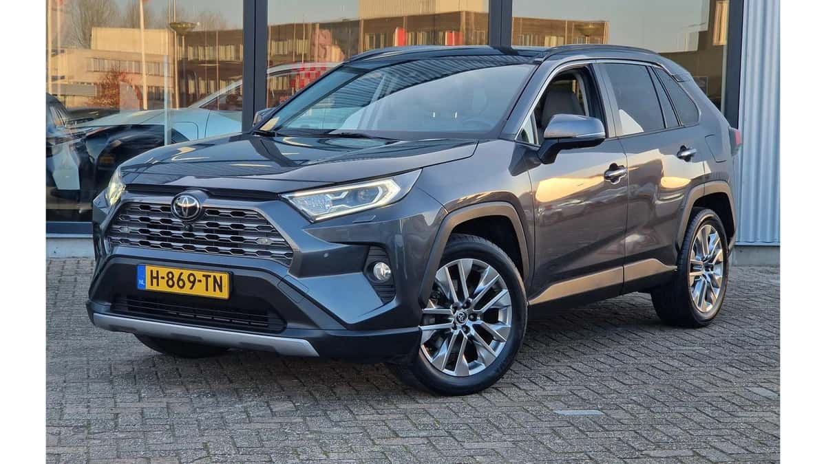 Toyota RAV4 (2020) — foto 1