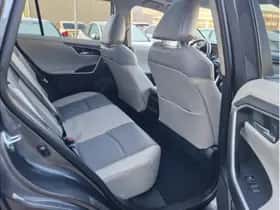 Toyota RAV4 (2020) thumbnail 10