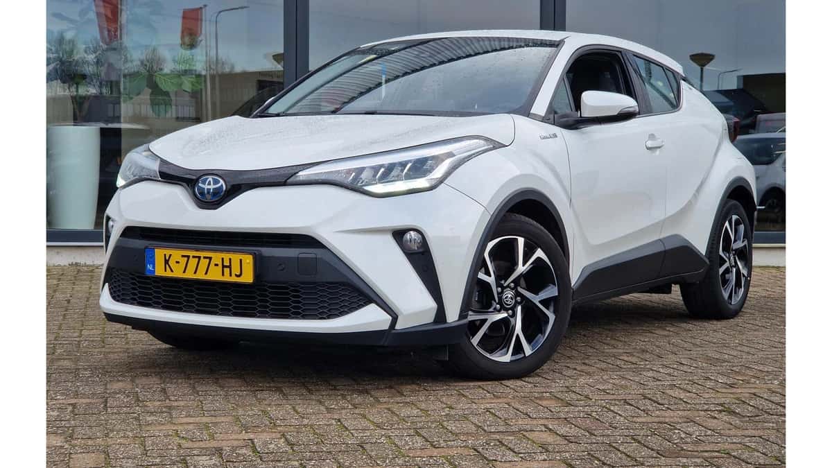 Toyota C-HR (2020) — foto 1