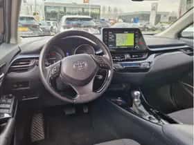 Toyota C-HR (2020) thumbnail 11