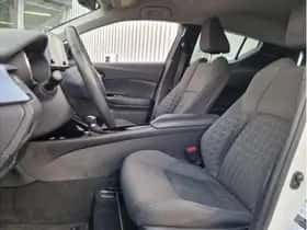 Toyota C-HR (2020) thumbnail 12