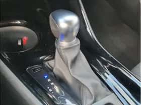 Toyota C-HR (2020) thumbnail 18