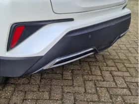 Toyota C-HR (2020) thumbnail 6