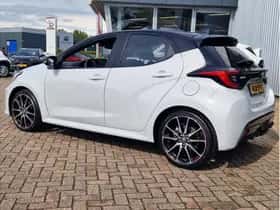 Toyota Yaris (2025) thumbnail 5