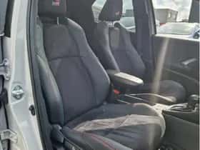 Toyota Yaris (2025) thumbnail 8