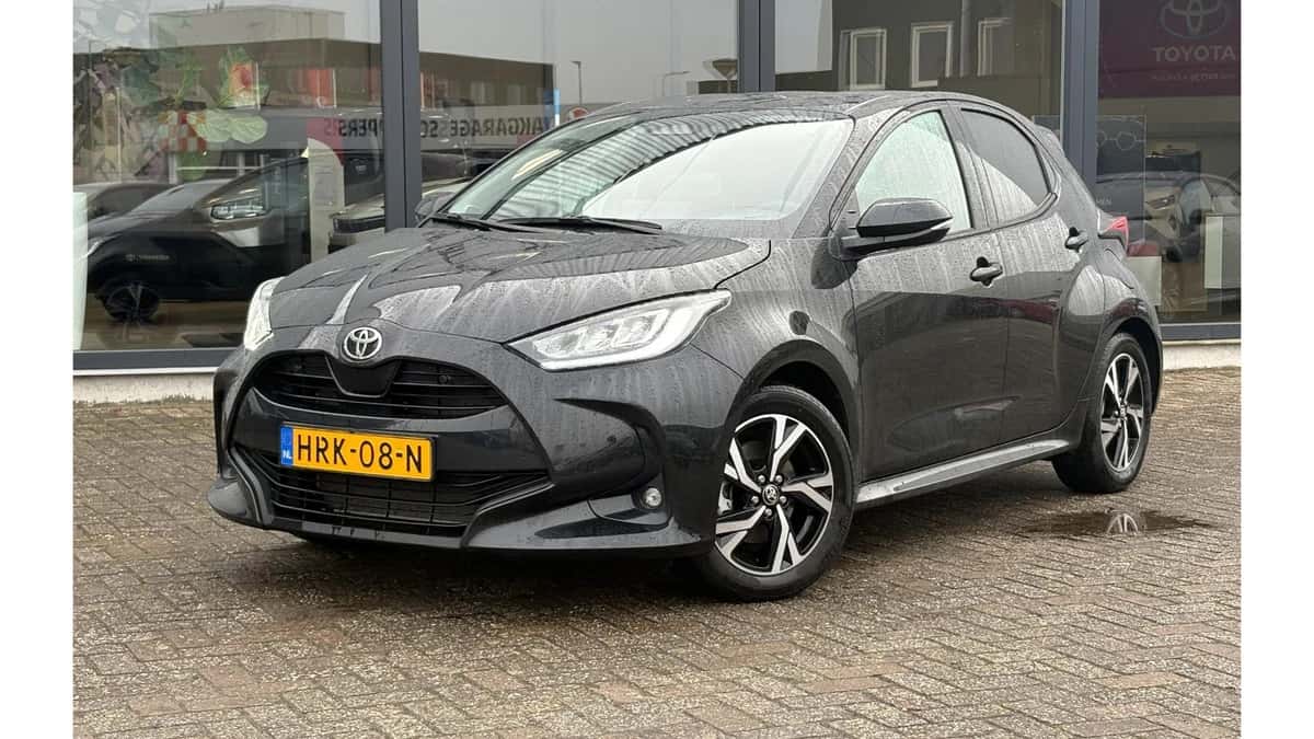 Toyota Yaris (2025) — foto 1