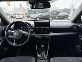 Toyota Yaris (2025) thumbnail 2