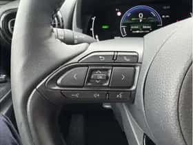 Toyota Yaris (2025) thumbnail 16