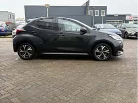 Toyota Yaris (2025) thumbnail 5