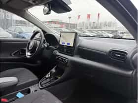 Toyota Yaris (2025) thumbnail 8