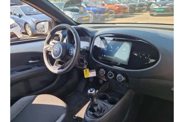 Toyota Aygo X (2024) thumbnail 6
