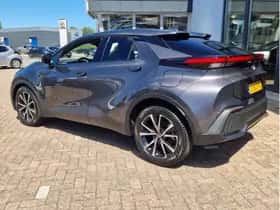 Toyota C-HR (2024) thumbnail 3
