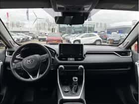 Toyota RAV4 (2021) thumbnail 2