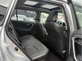Toyota RAV4 (2021) thumbnail 12