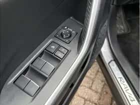Toyota RAV4 (2021) thumbnail 14