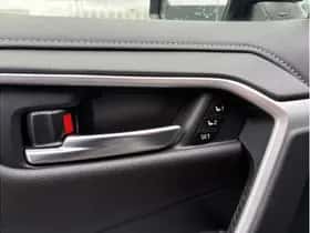 Toyota RAV4 (2021) thumbnail 15
