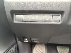 Toyota RAV4 (2021) thumbnail 18