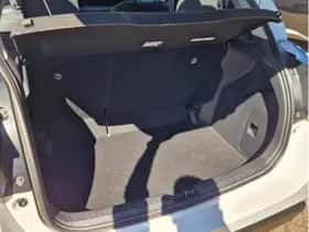 Toyota Yaris (2022) thumbnail 6