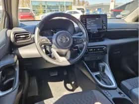 Toyota Yaris (2022) thumbnail 7