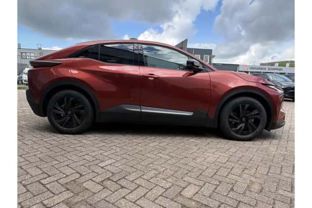 Toyota C-HR+ (2026) thumbnail 5