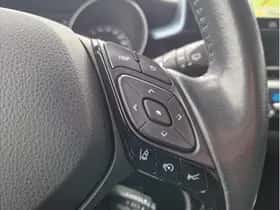 Toyota C-HR (2020) thumbnail 16