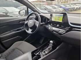 Toyota C-HR (2020) thumbnail 8