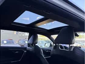 Toyota RAV4 (2019) thumbnail 12