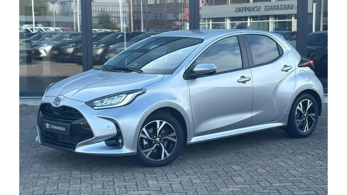 Toyota Yaris (2025) — foto 1