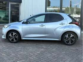 Toyota Yaris (2025) thumbnail 2