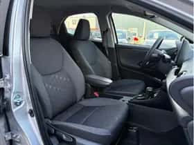 Toyota Yaris (2025) thumbnail 17