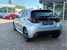Toyota Yaris (2025) thumbnail 3