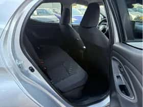 Toyota Yaris (2025) thumbnail 9
