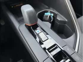 Toyota C-HR (2025) thumbnail 15