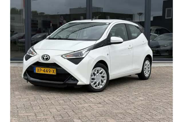 Toyota Aygo (2019) thumbnail 1