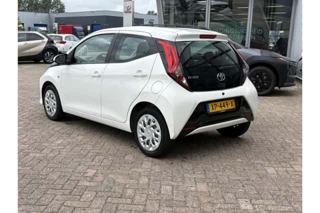 Toyota Aygo (2019) thumbnail 4