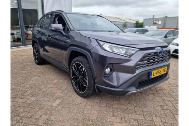 Toyota RAV4 (2019) thumbnail 5