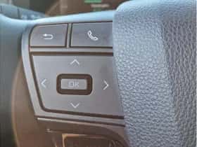 Toyota C-HR (2024) thumbnail 15