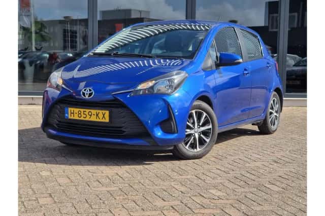 Toyota Yaris (2020) thumbnail 1