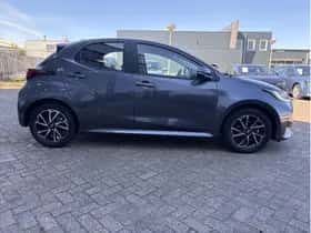Toyota Yaris (2022) thumbnail 5