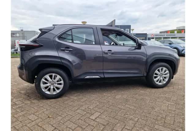 Toyota Yaris Cross (2022) thumbnail 3
