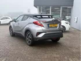 Toyota C-HR (2018) thumbnail 4