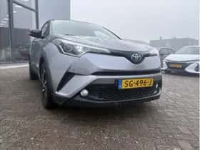 Toyota C-HR (2018) thumbnail 6