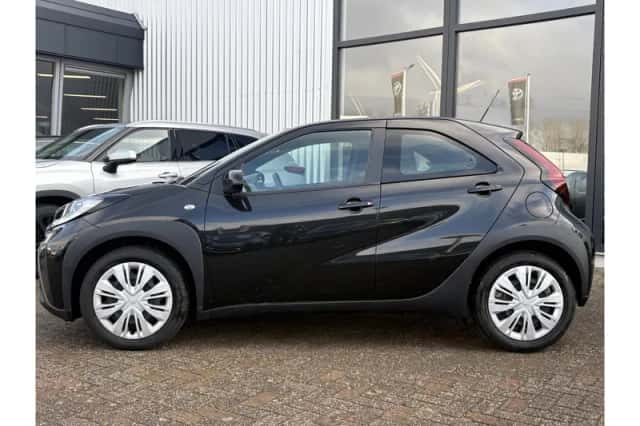 Toyota Aygo X (2024) thumbnail 3