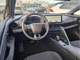 Toyota C-HR (2025) thumbnail 12