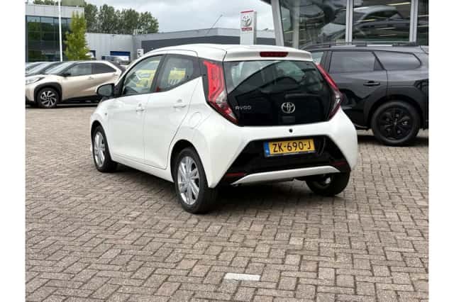 Toyota Aygo (2019) thumbnail 5