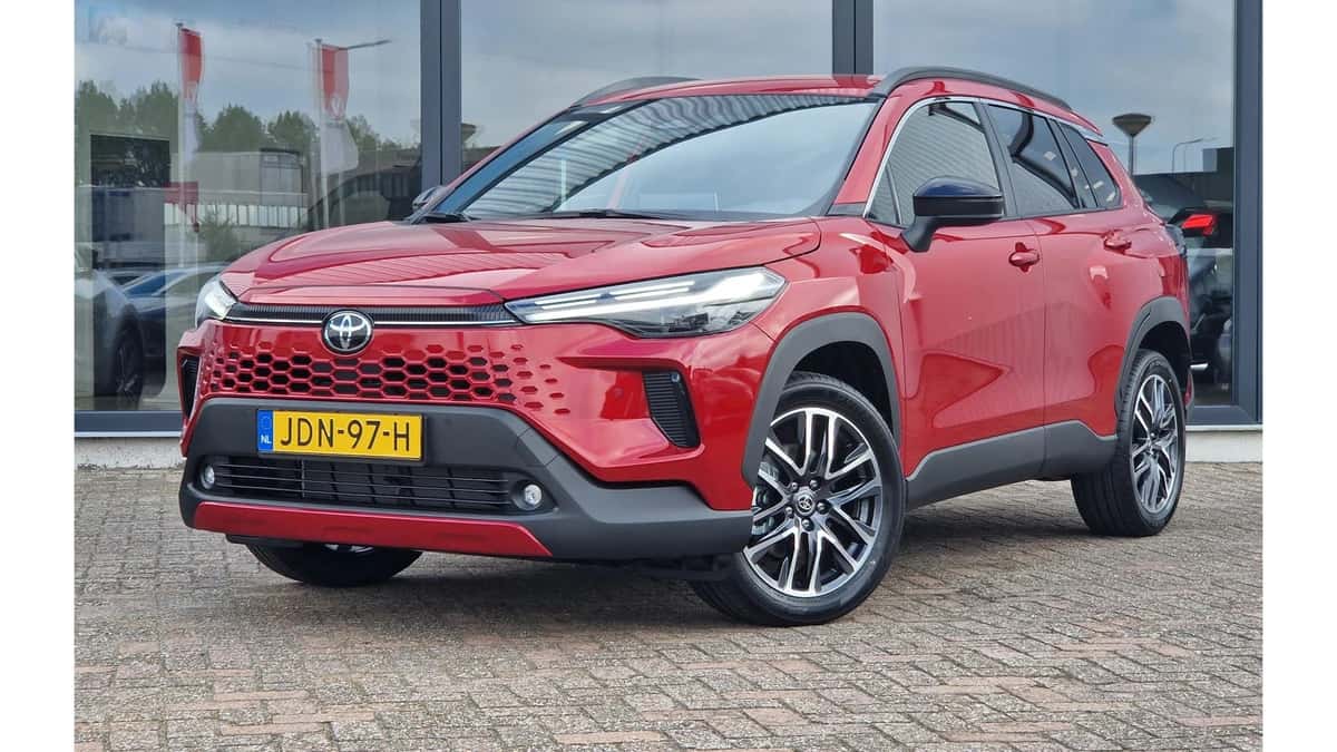 Toyota Corolla (2025) — foto 1