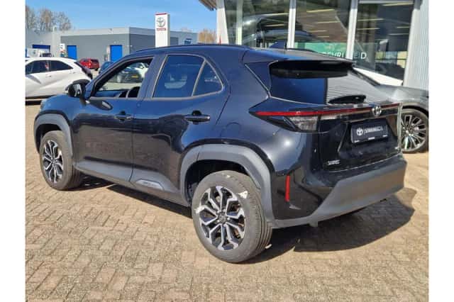 Toyota Yaris Cross (2025) thumbnail 3