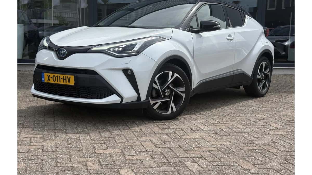 Toyota C-HR (2022) — foto 1
