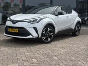 Toyota C-HR (2022) thumbnail 1