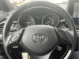 Toyota C-HR (2022) thumbnail 18